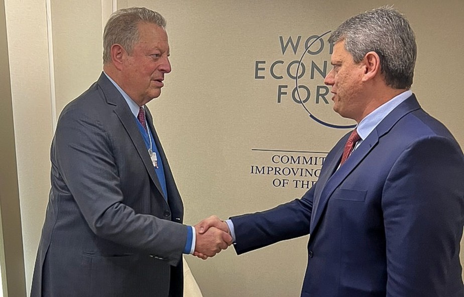 Al Gore em Tarcísio de Freitas durante encontro em Davos