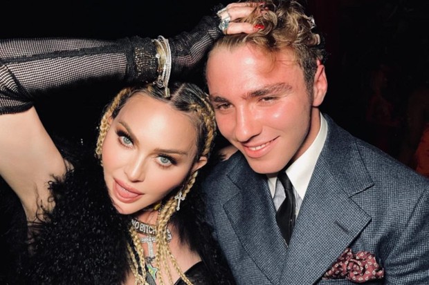 Madonna e filho mais velho, Rocco, em festa privada de lançamento de Madam X (Foto: Reprodução/Instagram)