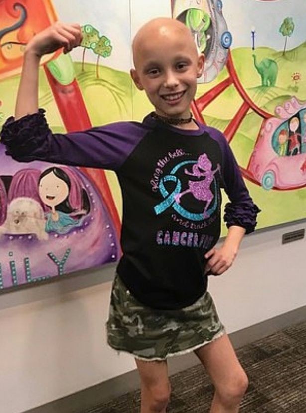 Kaylee Tolleson, de nove anos, venceu o câncer de ovário (Foto: Reprodução / Instagram)