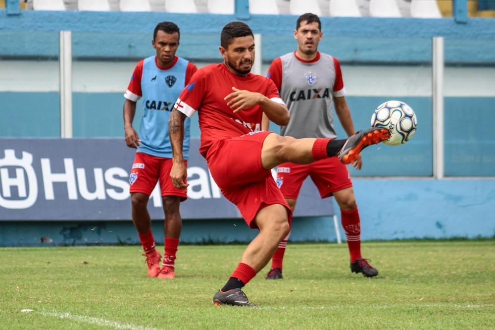 Atacante tem o contrato rescindido no Paysandu e retorna ao Grêmio