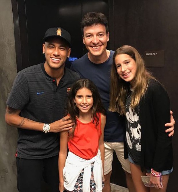 Neymar com Rodrigo Faro e as filhas (Foto: Reprodução/Instagram)