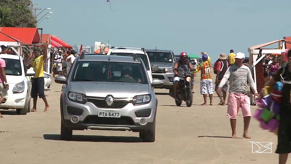 Banhistas apontam perigos na circulação de veículos em praias de São José de Ribamar — Foto: Reprodução/TV Mirante
