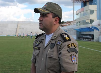 Major da Polícia Militar explica como será o esquema de segurança para o jogo entre Salgueiro e Flamengo pela Copa do Brasil (Foto: Emerson Rocha)