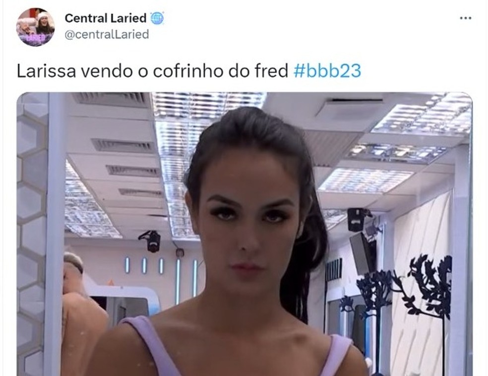Larissa vendo o cofrinho do Fred no BBB 23 — Foto: Reprodução/Twitter