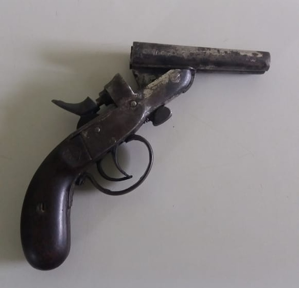 Suspeito foi baleado durante uma abordagem em Presidente Prudente — Foto: Polícia Militar/Cedida