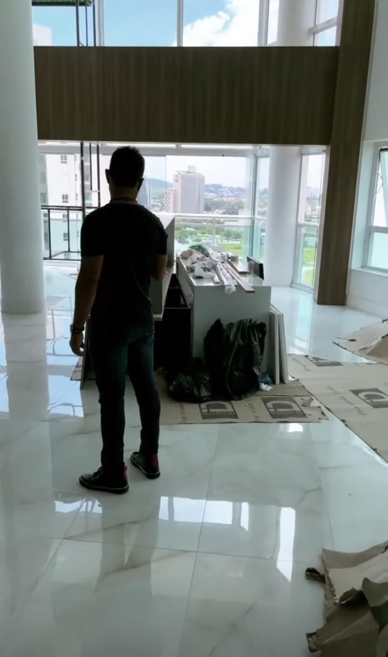 Graciele Lacerda mostra detalhes de triplex (Foto: Reprodução/Instagram)