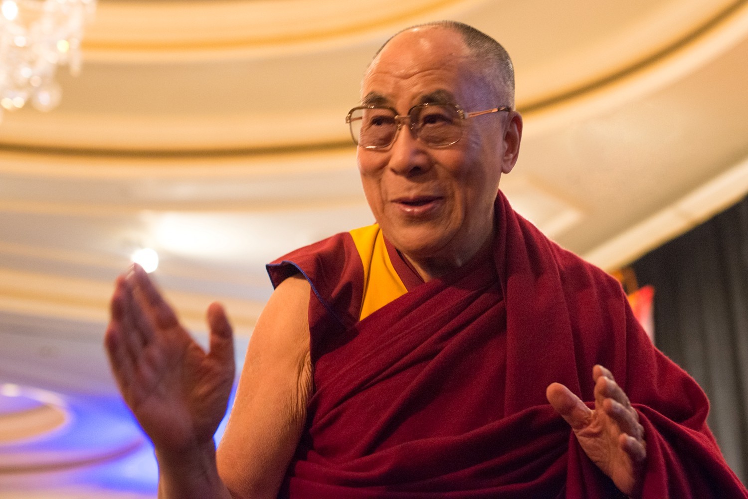 Tezin Gyatso é o 14º da linhagem dos Dalai Lamas (Foto: Wikimedia/Minette)