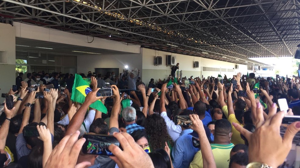 Bolsonaro chega a Sergipe — Foto: Joelma Gonçalves/G1