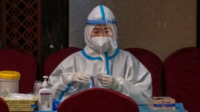Os primeiros casos de coronavírus foram relatados na China - missão da OMS foi ao país em janeiro em busca de respostas (Foto: Getty Images)