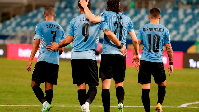 uruguai Uruguai vence Bolívia e avança na Copa América