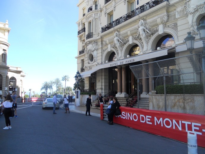 Fabuloso court central de Monte Carlo tem 'visual' diferente em ano sem  público