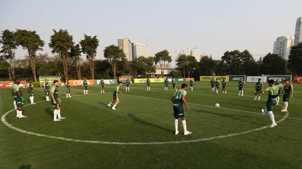 Torcida elege Palmeiras ideal com 3 zagueiros, veja como ficou