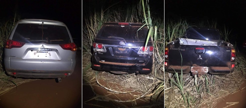 Carros usados pelos criminosos foram localizados em uma área de canavial no domingo entre Chavantes e Santa Cruz do Rio Pardo — Foto: Arquivo pessoal 