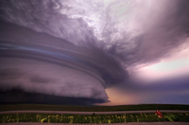 Caçador de tempestades (Foto: Marko Korosec/Solent News/Rex/Shuttestock)