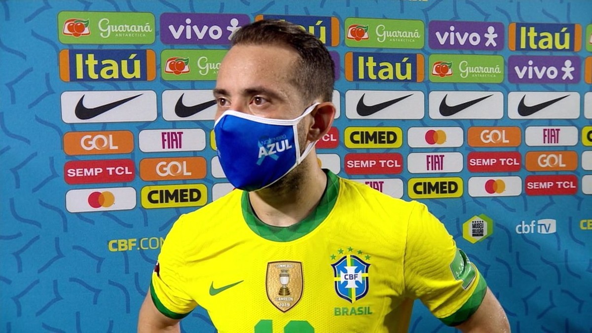 Everton Ribeiro Comemora Atuacao Com A 10 Da Selecao Sonho De Crianca Realizado Selecao Brasileira Ge