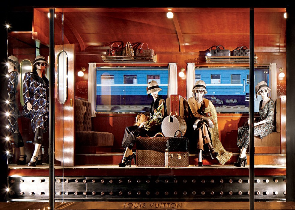 Louis Vuitton Windows: livro reúne criativas vitrines da grife, Cultura