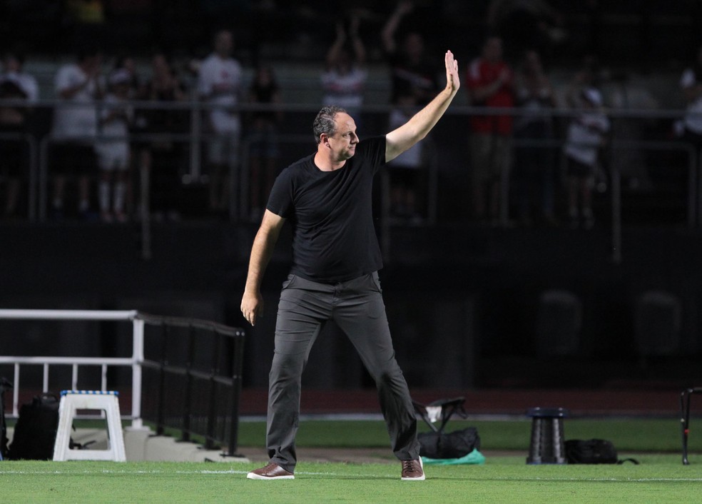 Rogério Ceni disse entender as vaias dos torcedores do São Paulo logo no primeiro jogo — Foto: Rubens Chiri / saopaulofc.net