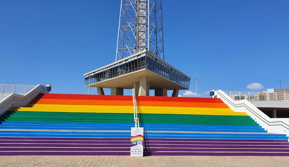 Escada da Torre de TV — Foto: Foto: Brasília Orgulho