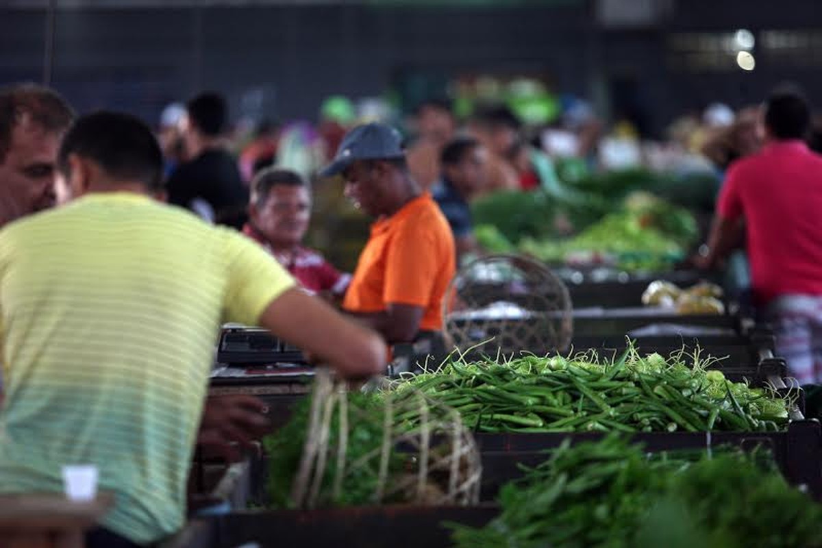 Produtos tradicionais natalinos incrementam vendas na Ceasa-CE - Centrais  de Abastecimento do Ceará - S/A