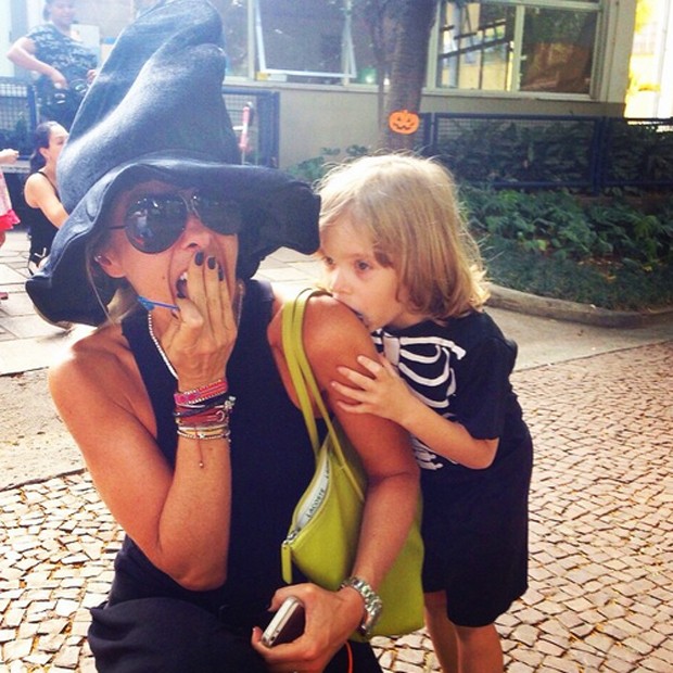 Adriane Galisteu se diverte com o filho Vittorio (Foto: Reprodução / Instagram)