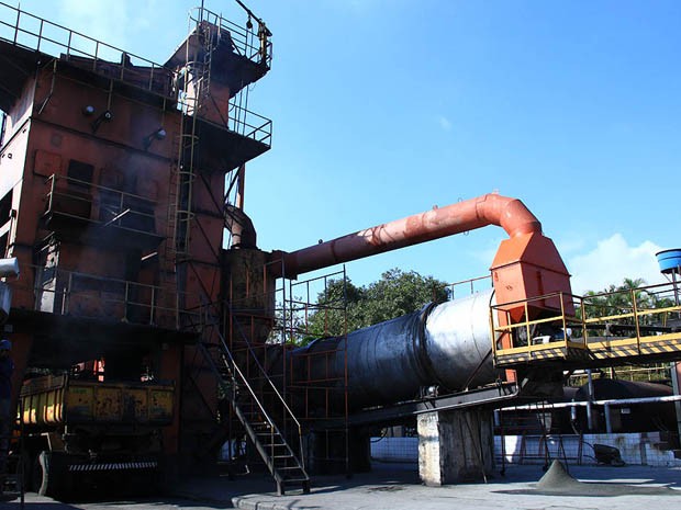 Usina do Asfalto de Santos completa 40 anos nesta quinta-feira (Foto: Rê Sarmento / Prefeitura de Santos)