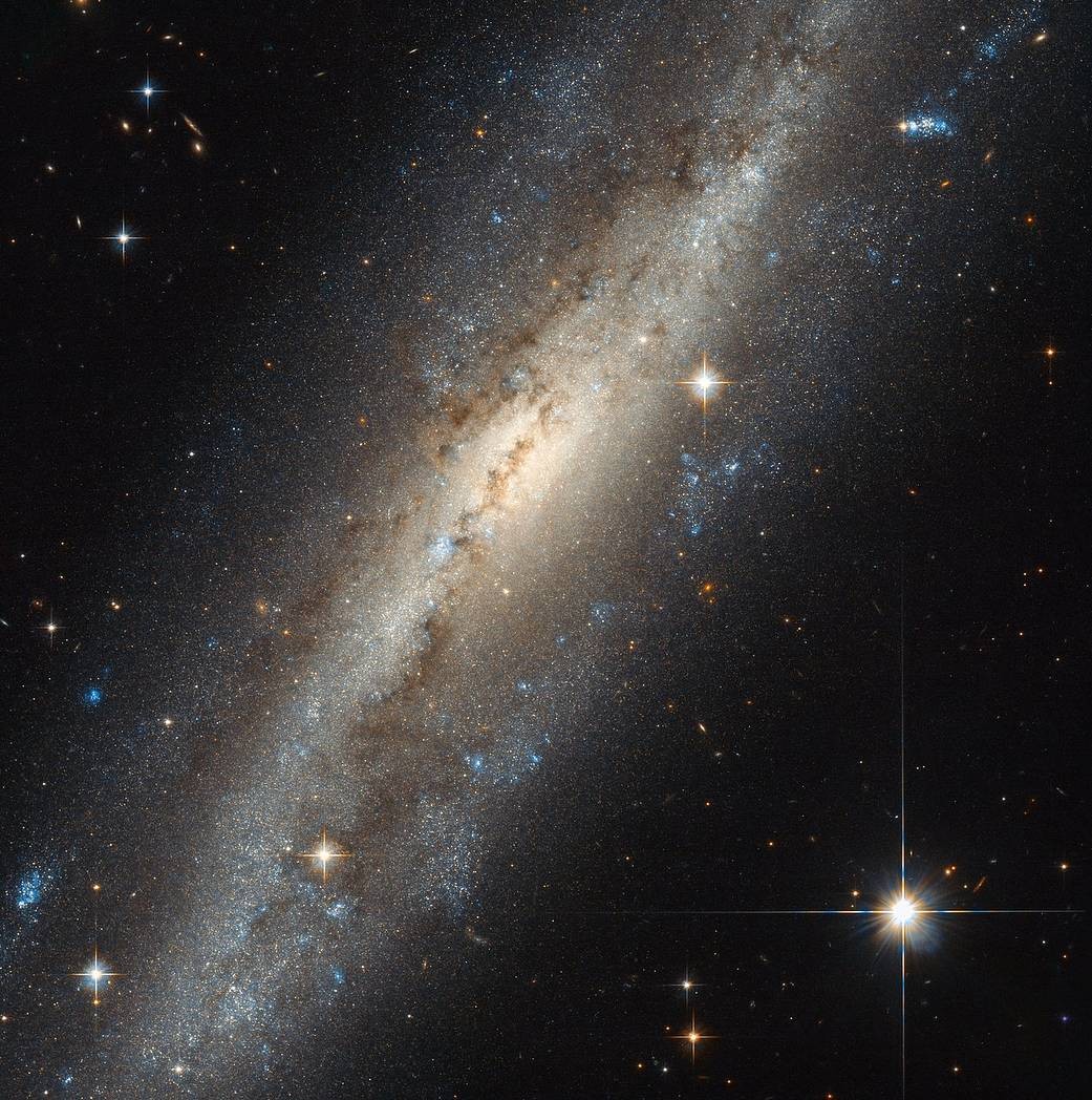 Galáxia NGC 7640 (Foto:  ESA/Hubble & NASA)