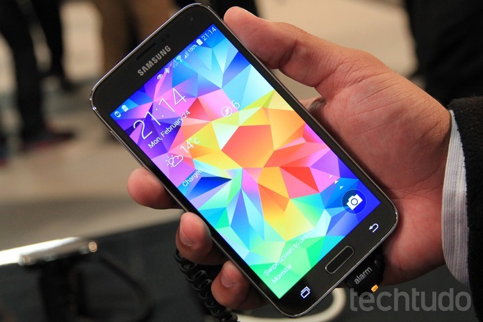 Este é o Galaxy S5, da Samsung (Foto: Isadora Díaz/TechTudo)