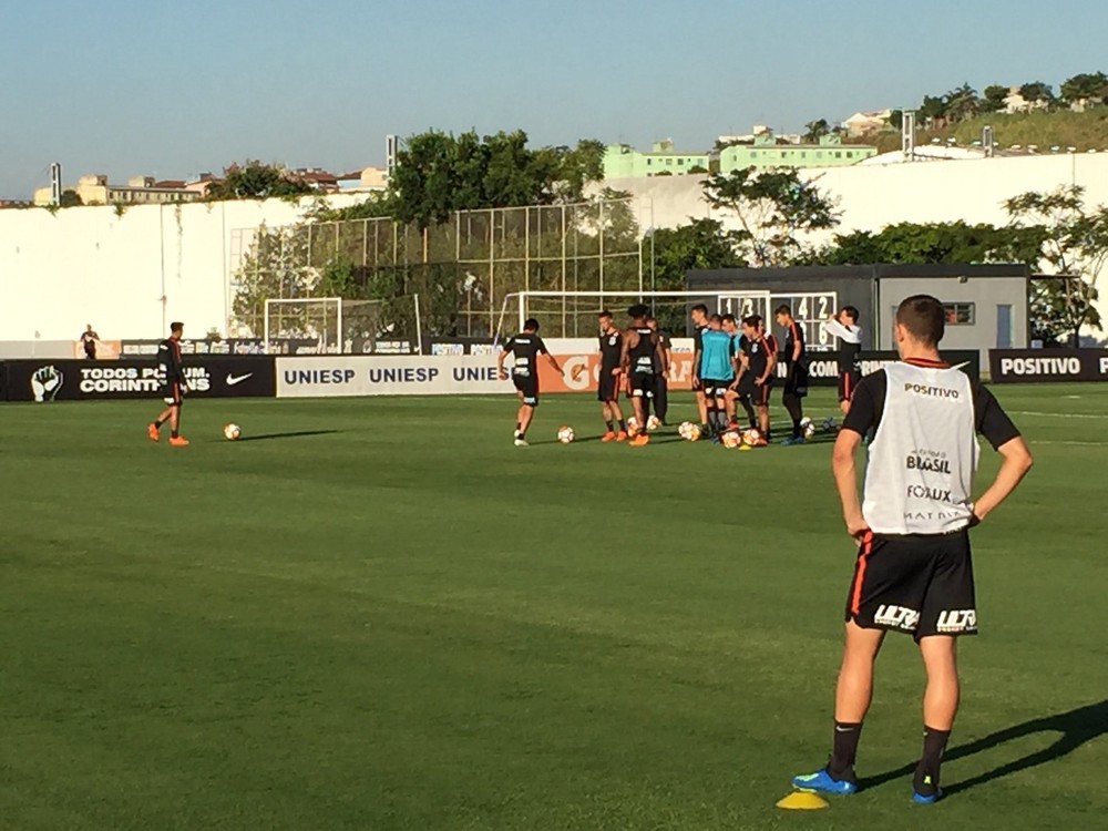 Dia do Timão: Trabalho técnico e intensidade