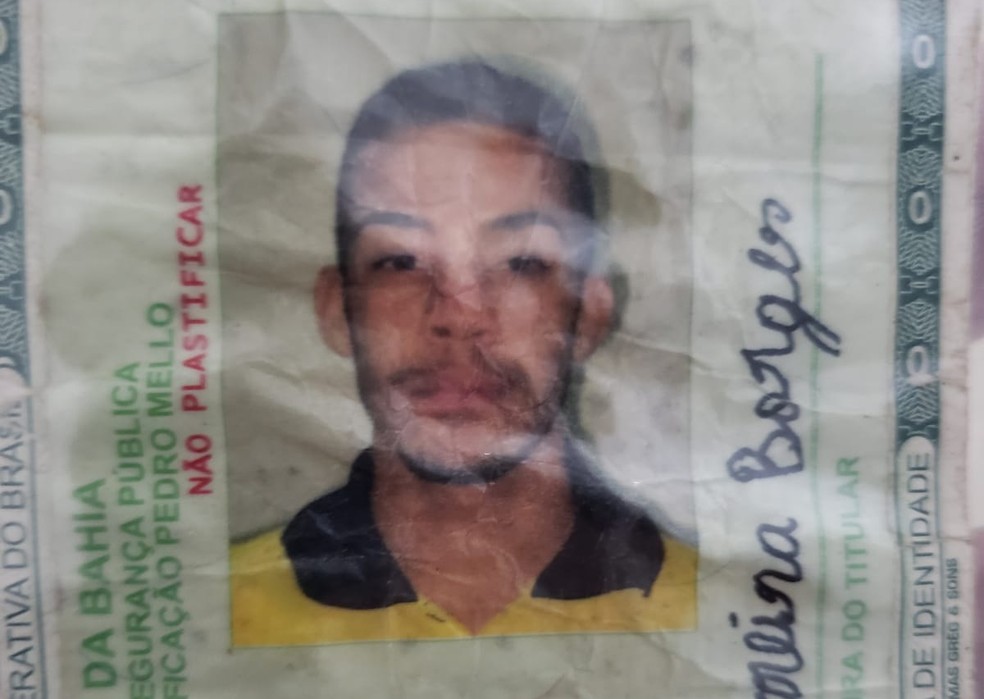 Vítima foi identificada como Robson Ferreira Borges  — Foto: Ivonaldo Paiva/Blog Braga