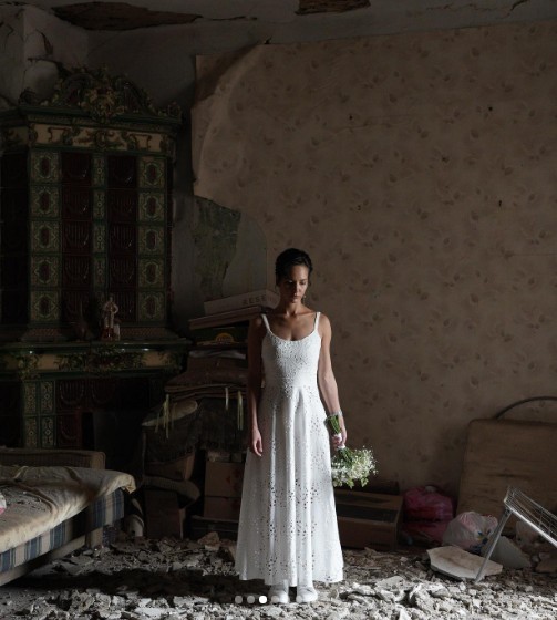Ucraniana Daria Steniukova precisou adiar os planos de casamento depois do ataque russo — Foto: Reprodução Instagram