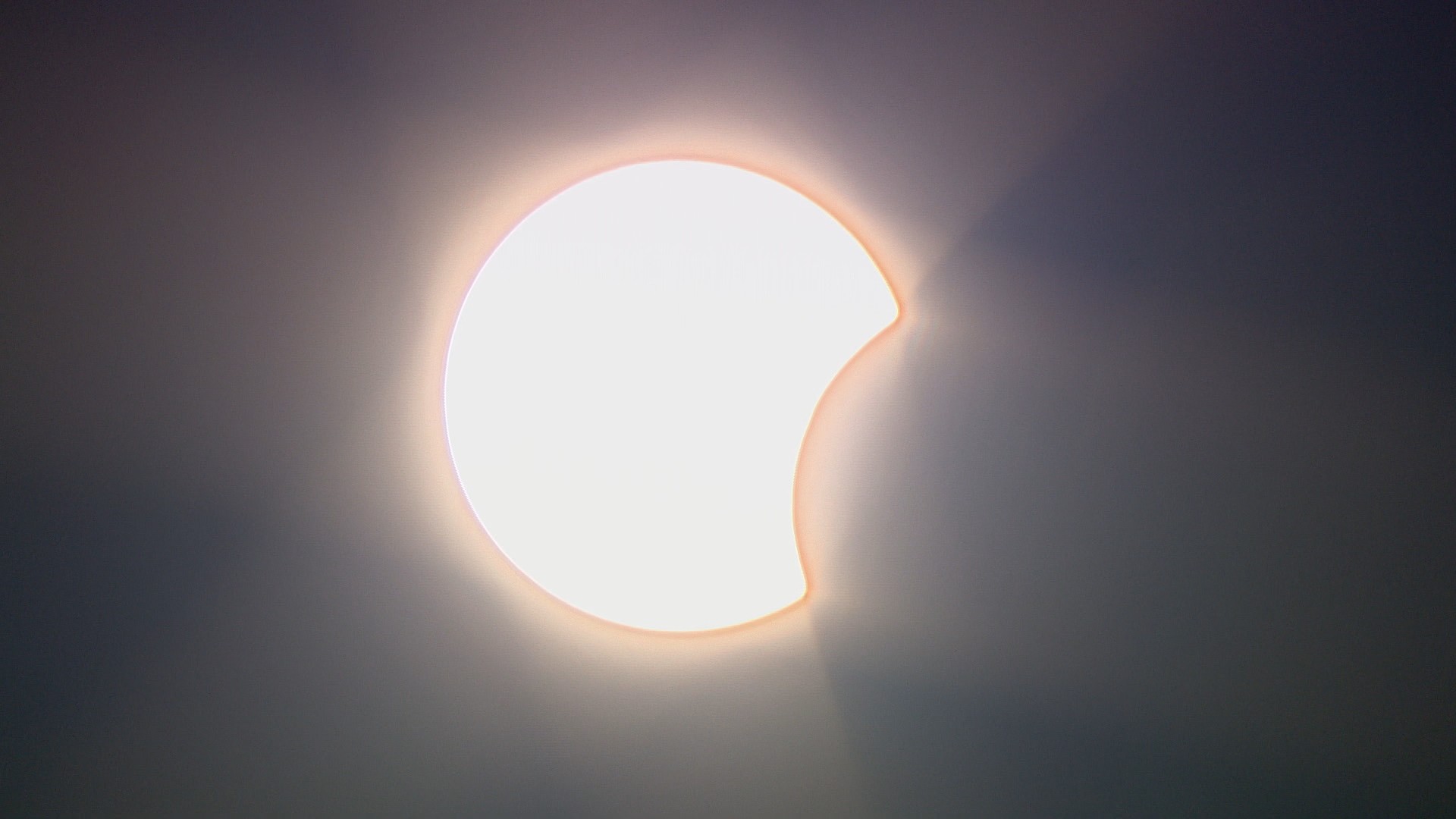 Assista: eclipse parcial é visto a partir do Rio Grande do Sul