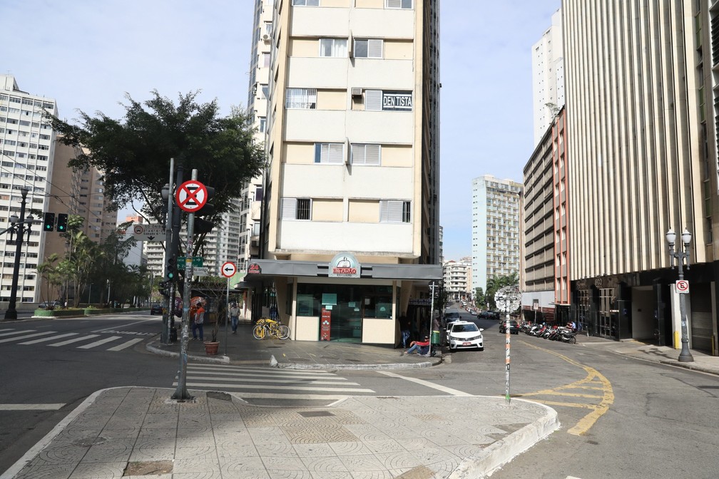 A tradicional lanchonete Estadão reabriu suas portas nessa segunda-feira (6) — Foto: Fábio Tito/G1