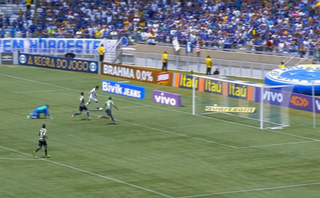 Damião supera Willian e Rodrigo, e fica com lance mais bizarro da 31ª rodada