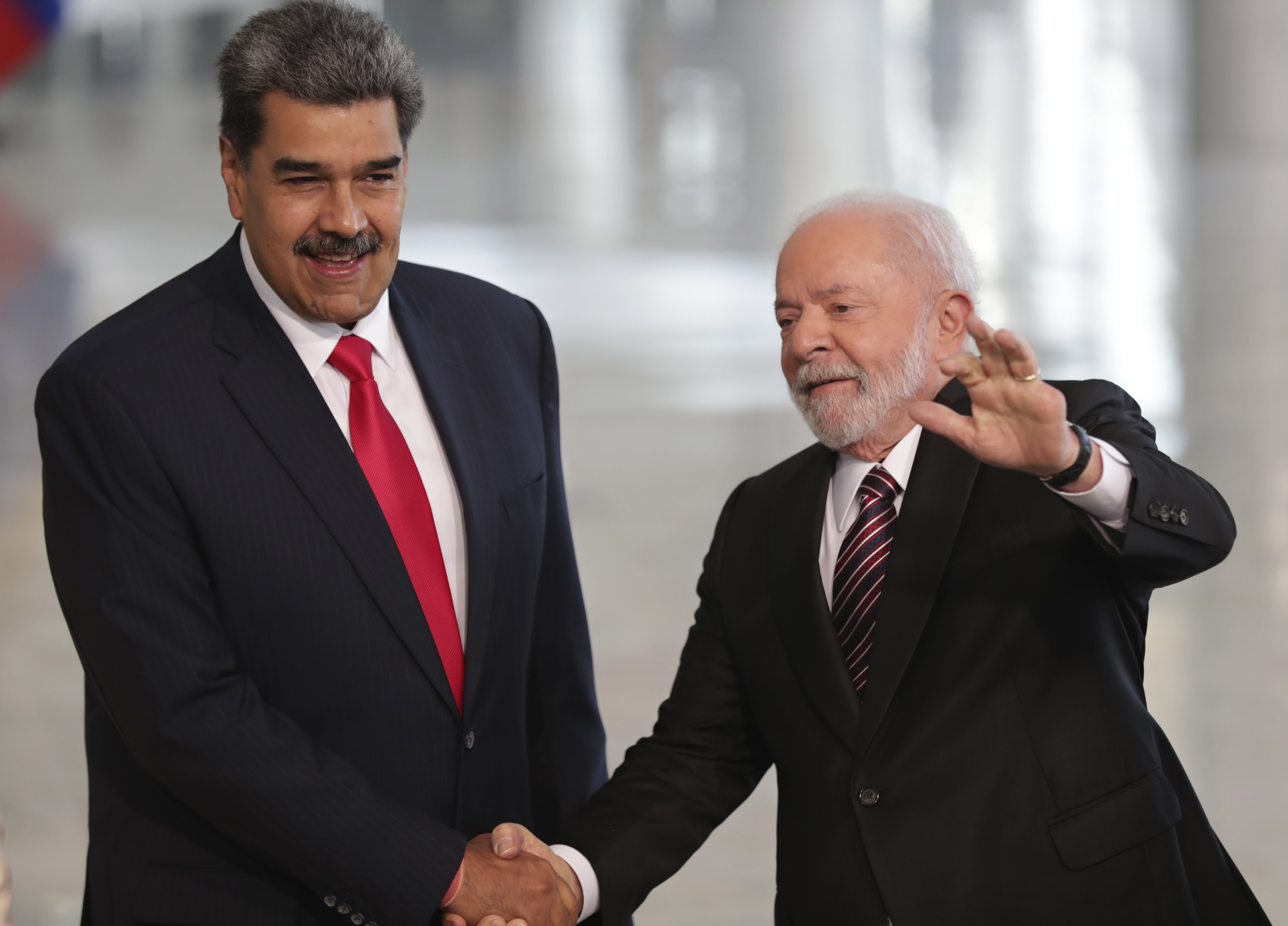 Lula e Maduro: 'Faz sentido normalizar relação, mas alinhamento não pode ser ideológico', avalia professor de relações internacionais na FGV-SP