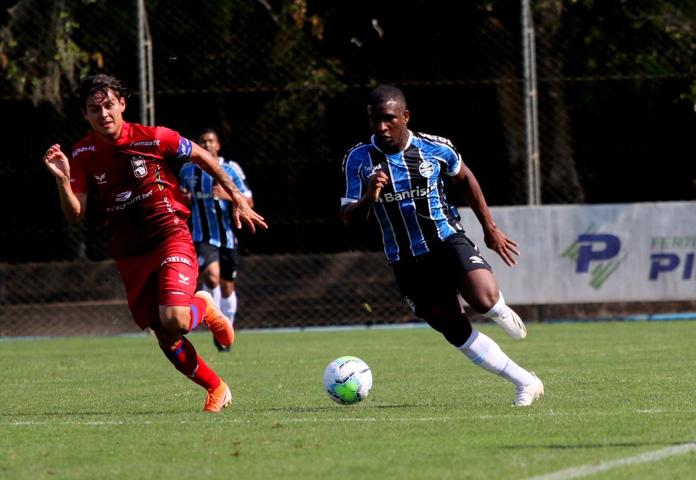 Joia 2021: do Prêmio Dener à inspiração em Mbappé, Elias mira Gauchão como vitrine no Grêmio