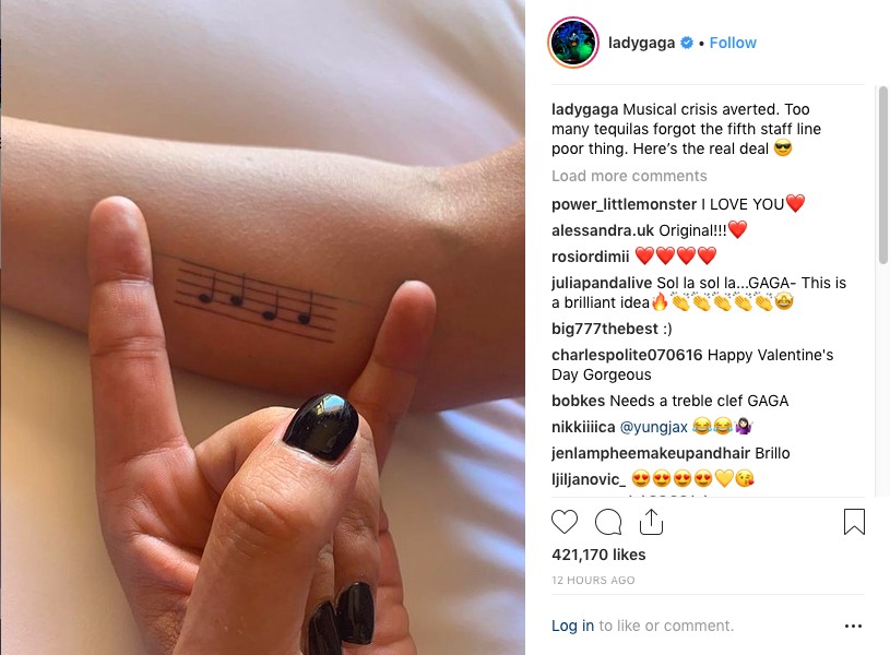 A versão corrigida da tatuagem feita por Lady Gaga (Foto: Instagram)