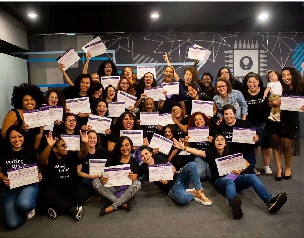 Formandas do Reprograma em 2019: projeto dá aulas para mulheres de baixa renda — Foto: Josiane Santiago/Arquivo pessoal