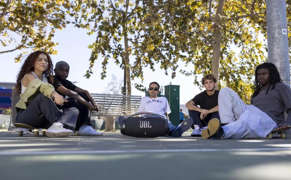JBL Boombox 3: caixa de som à prova d'água chega ao Brasil