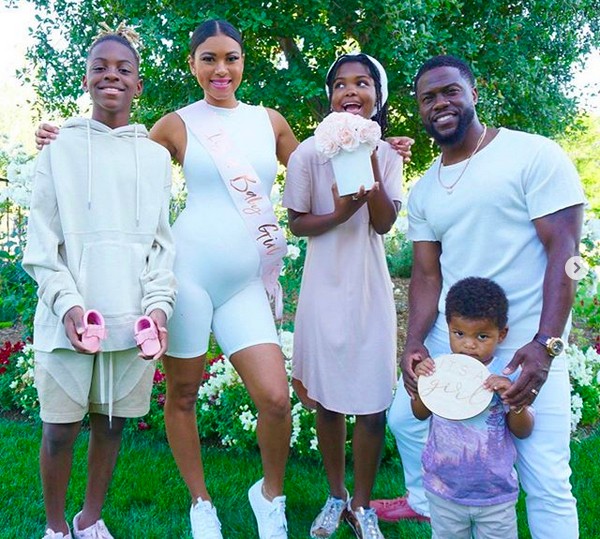 Kevin Hart com a esposa e os filhos (Foto: Instagram)