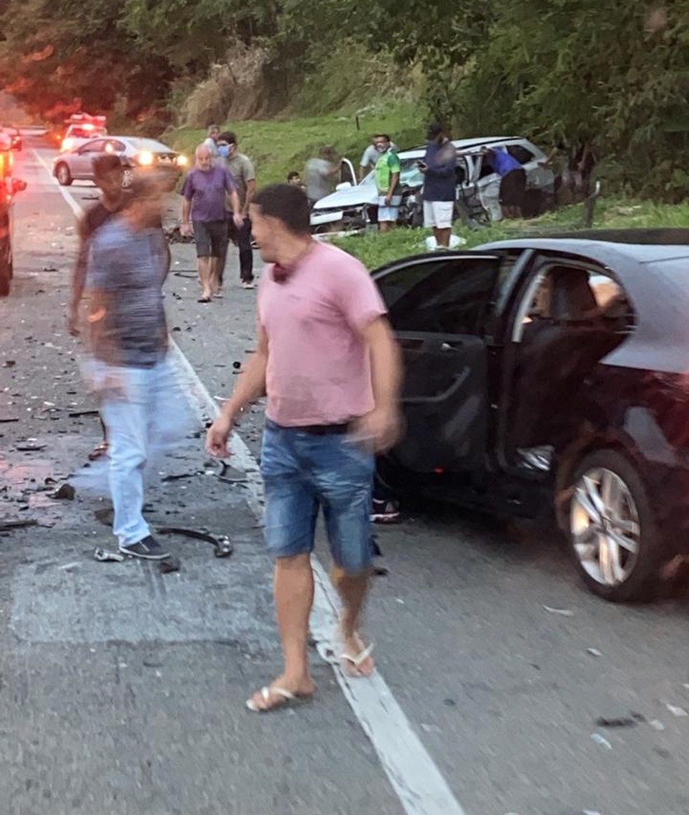 Suspeito de cometer feminicídio se envolveu em acidente na Rio-Santos — Foto: Reprodução