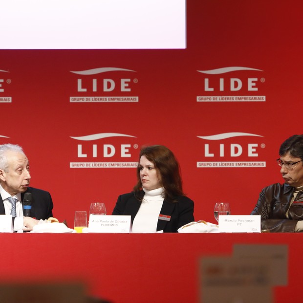Pérsio Arida (à esquerda), Ana Paula de Oliveira e Marcio Pochmann (à direita) (Foto: Divulgação/Gustavo Rampini)