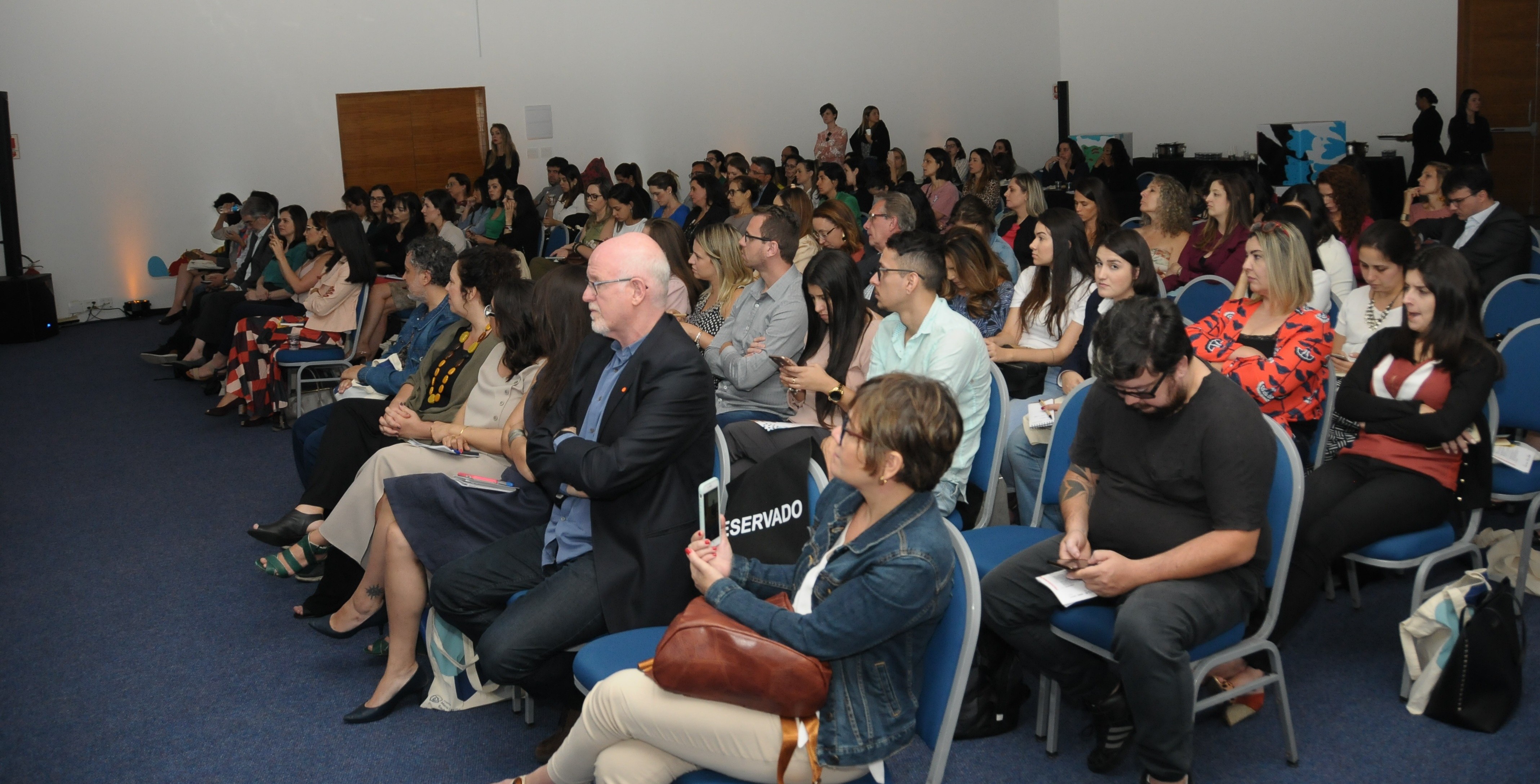 Dezenas de pessoas compareceram ao “Empresas pela Primeira Infância” (Foto: Sylvia Gosztonyi/Editora Globo)