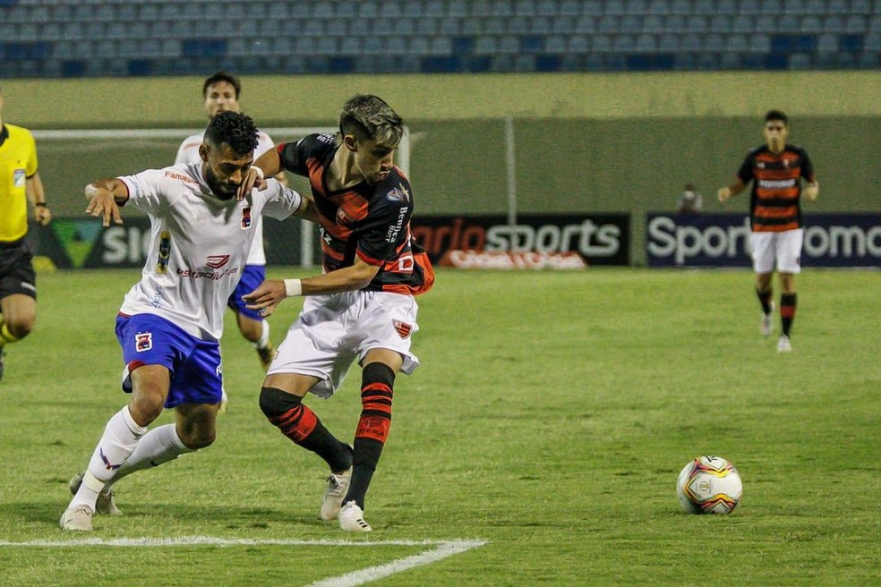 Parana Clube Perde Para O Oeste E E Rebaixado Para A Serie C Do Brasileiro Parana Clube Ge