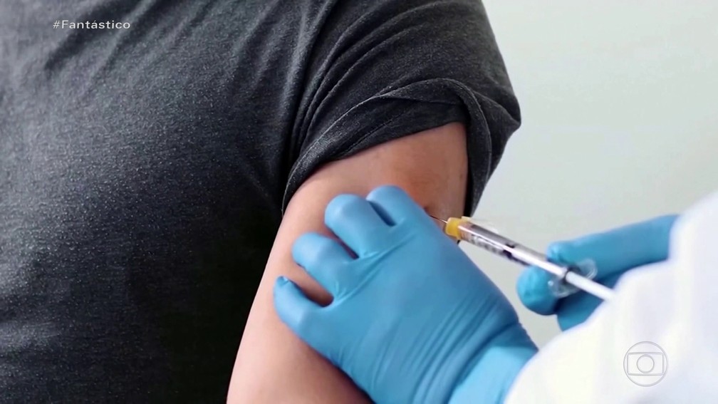Vacina contra a Covid — Foto: Rede Globo