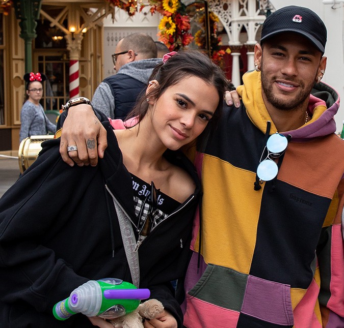 Bruna Marquezine diz que boato de affair com Arthur Aguiar ...