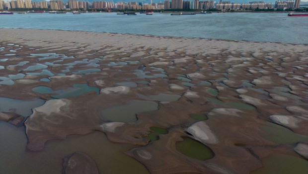 Rio Yangtze sofre seca na época das cheias (Foto: Getty Images)