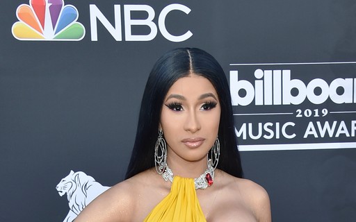 Ops! Cardi B mostra demais no Billboard Music Awards - Vogue | gente