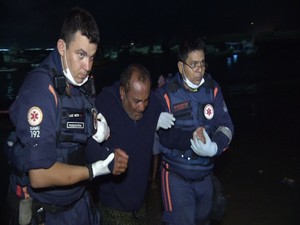 resgate de pescadores de Rn em Fortaleza (Foto: TV Diario/Reprodução)