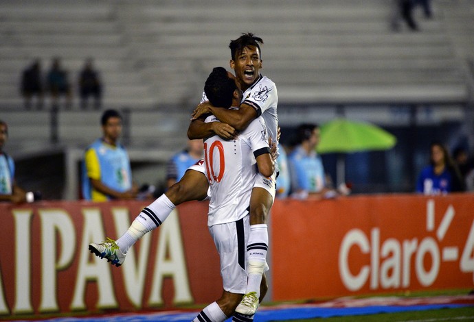 Nenê Caio Monteiro São Januário Vasco Remo (Foto: Alexandre Durão) Nenê Caio Monteiro São Januário Vasco Remo (Foto: Alexandre Durão)
