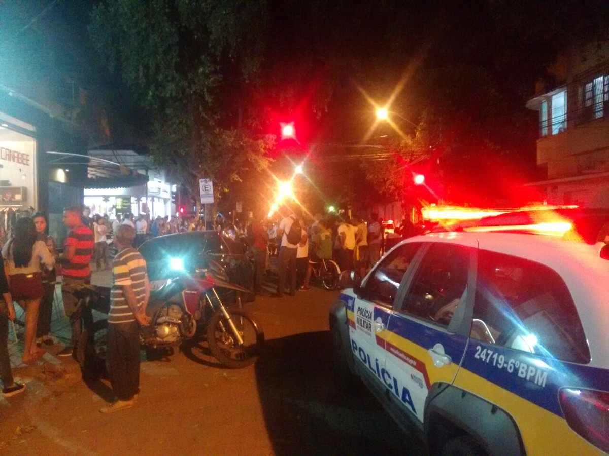 Homem é morto ao sair de prédio no Centro de Governador Valadares
